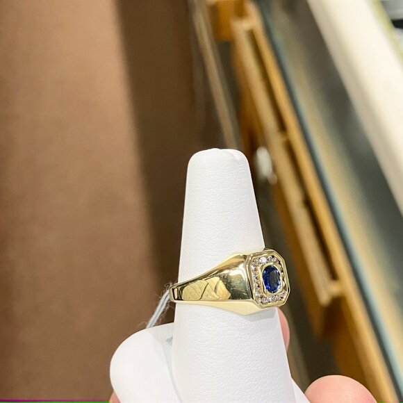 Sapphire And Diamond Gold Ring - Picture 3 of 6